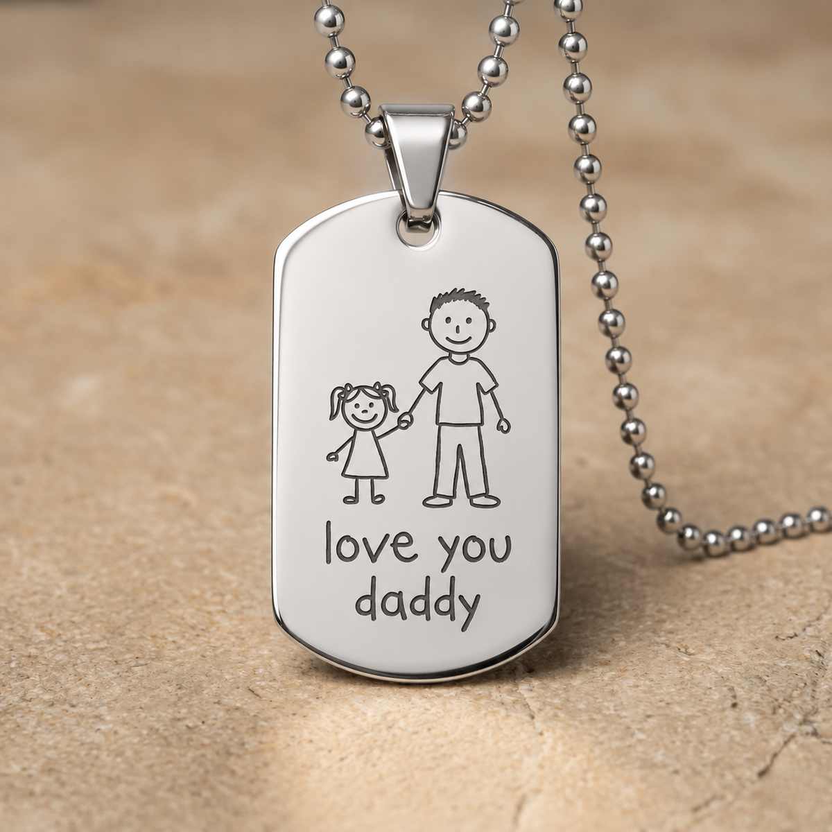 Collar Berlín plateado con grabado love you daddy y gancho de unión a la cadena